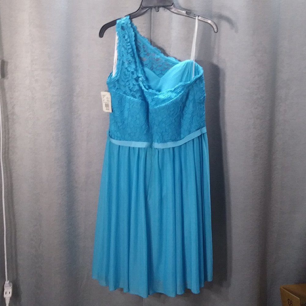 New David's Bridal One Shoulder Dress - Picture 2 of 9